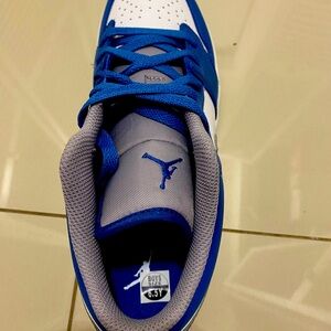 jordan low cut blue grey